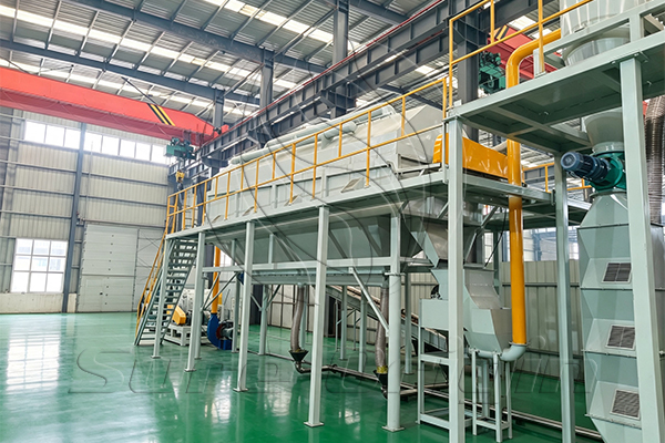 भारतीय ग्राहक ने लिथियम बैटरी रीसाइक्लिंग प्लांट का निरीक्षण करने के लिए Sure Origin Group का दौरा किया